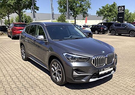 BMW X1 xDrive 20 i xLine AHK abnehmbar