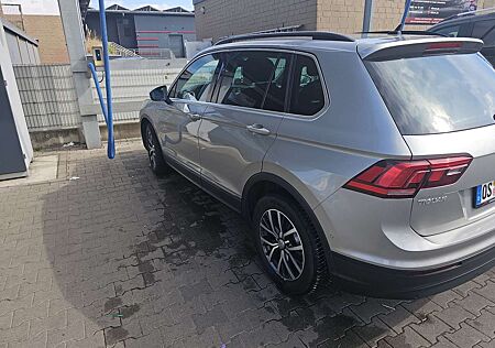 VW Tiguan Volkswagen 2.0 TDI SCR (BlueMotion Technology) DSG Comfortlin