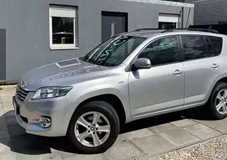 Toyota RAV 4 gebraucht kaufen Toyota RAV 4 2.2 D-4D 4x4 Automatik Life