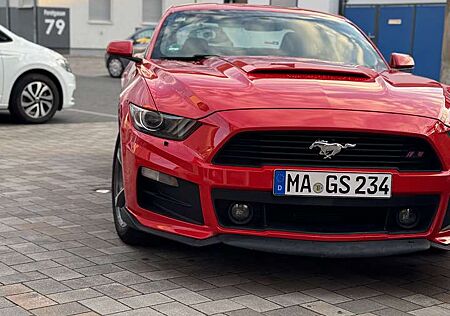 Ford Mustang 3.7 / 320 ps