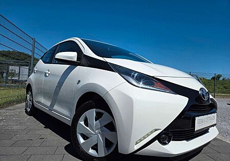 Toyota Others Aygo AYGO x-play Aus 1 Hand/Kfz-Str nur 20,-Jahr