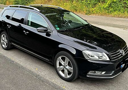 VW Passat Variant Volkswagen 2.0 TDI DSG BlueMotion Technology Highline