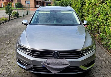 VW Passat Alltrack Volkswagen 2.0 TDI SCR 4Motion DSG (BMT)