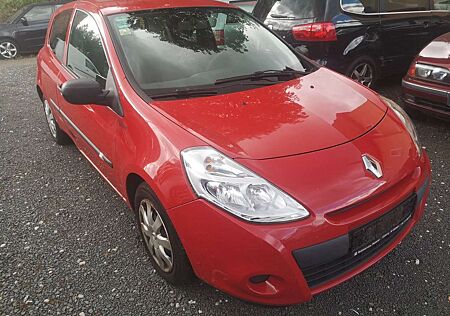 Renault Clio Dynamique 1.2 16V 75