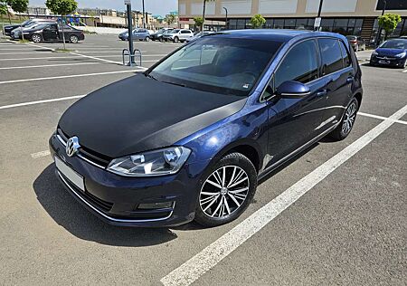 VW Golf Volkswagen 1.6 TDI BlueMotion Technology Allstar