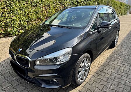 BMW 218 d Active Tourer Advantage*Automatik*Navi*Key-Less*