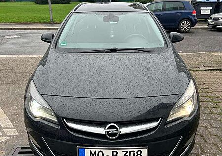 Opel Astra 2.0 CDTI DPF ecoFLEX SportsTourer Start/Sop