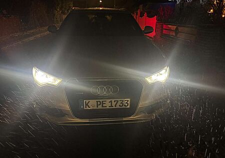 Audi A6 Avant 3.0 TDI DPF quattro tiptronic