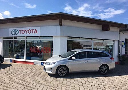 Toyota Auris Life+