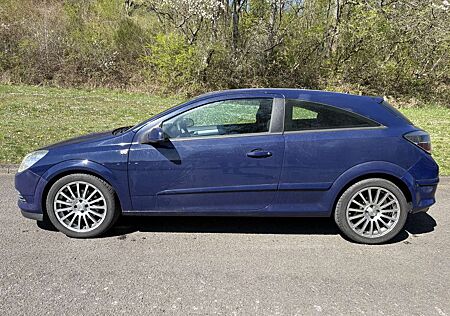 Opel Astra GTC 1.4