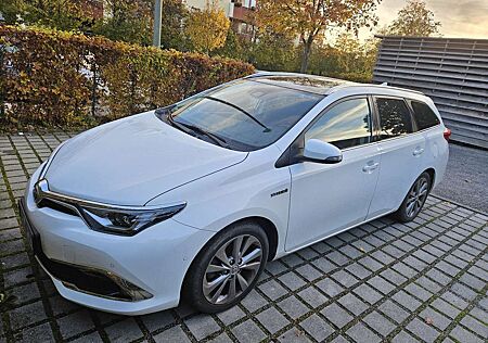 Toyota Auris 1.8 VVT-i Hybrid Automatik Touring Sports