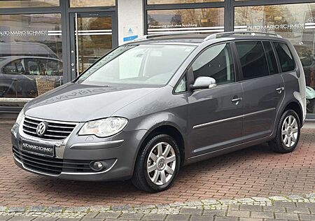 VW Touran Volkswagen 2.0 TDI Highline AHK