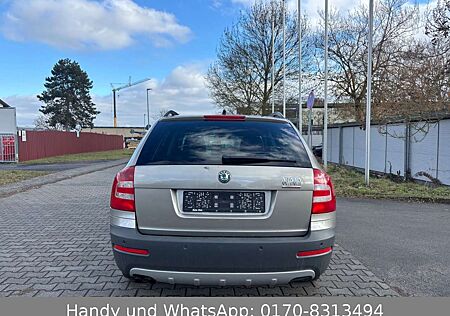 Skoda Octavia Combi Scout 2.0TDI 4X4 Xenon SiH AHK PDC