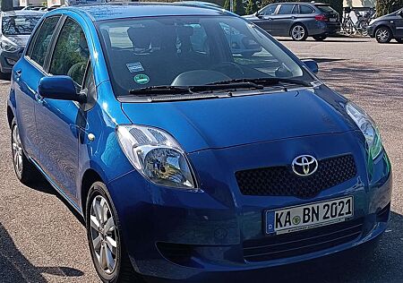 Toyota Yaris 1.3 VVT-i Executive