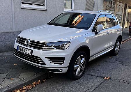 VW Touareg Volkswagen V6 TDI BMT/Start-Stopp Terrain Tech 4Motion