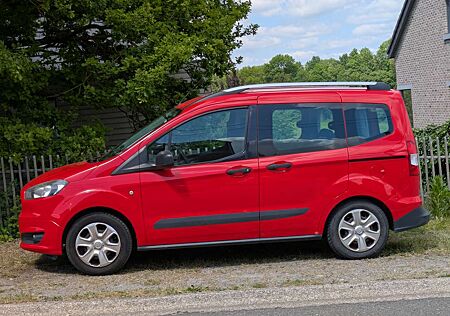 Ford Tourneo Courier 1.0 EcoBoost