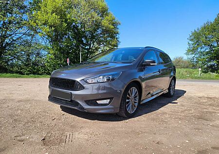 Ford Focus Turnier ST-Line