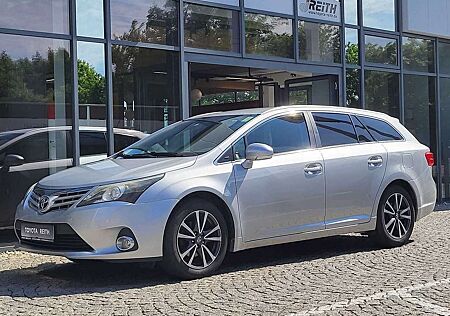 Toyota Avensis Combi 1.8 Edition