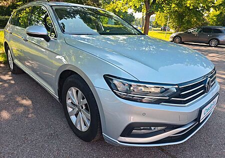 VW Passat Variant Volkswagen Business Premium*ACC*AHK