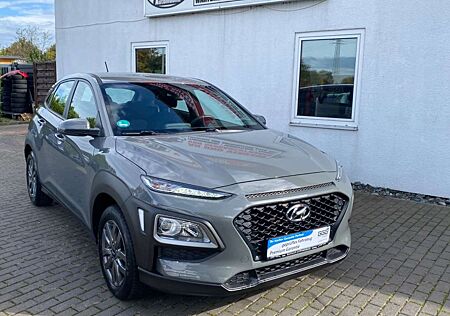 Hyundai Kona Pure 2WD Klima Tempomat LED AHK I-Hand