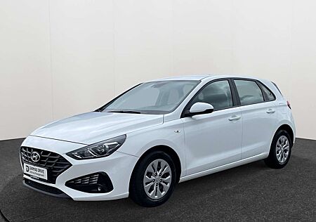 Hyundai i30 Select Klima PDC Lenkrad heizbar Sitzhz.