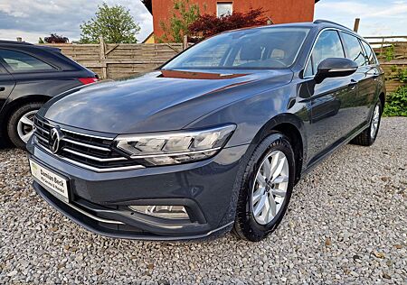 VW Passat Variant Volkswagen Business LED, AHK