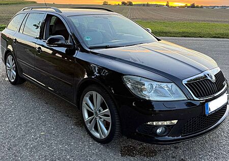 Skoda Octavia Combi 2.0 TSI RS