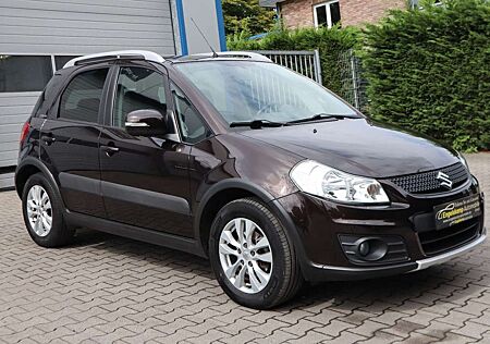 Suzuki SX4 Streetline Club/NAVI/MFL/KEYLESS/SCHECKH/1HD