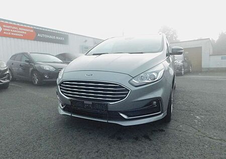 Ford S-Max Titanium