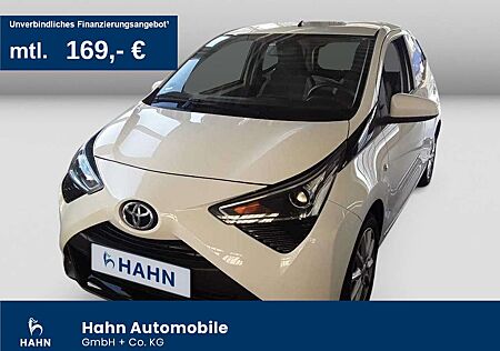 Toyota Aygo 1.0 MMT x-play connect CAM Klima Bluetooth