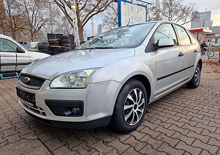 Ford Focus 1.6 Trend KLIMA-ROSTFREI-TÜV 05/2026