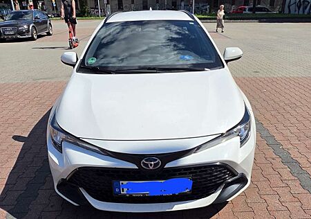 Toyota Corolla 1.8 Hybrid Touring Sports Team Deutschland
