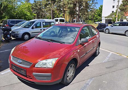 Ford Focus 1.6 16V Ambiente