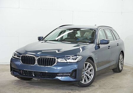 BMW 530 e xDrive Touring AHK|Inno|Komfsitz|Aktivlenk|86500