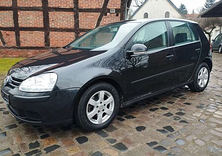 VW Golf Volkswagen 1.4 sehr gepflegt mit Standheizung