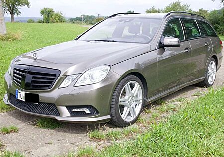 Mercedes-Benz E 350 E-Klasse T-Modell CDI BlueEFFICIENCY Avantgarde