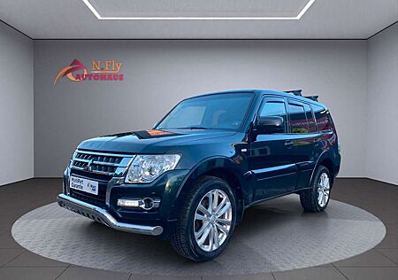 Mitsubishi Pajero 3.2 DI-D Diamant Edition 7.Sitzer 1. Hand