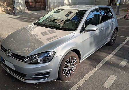 VW Golf Volkswagen 1.2 TSI BlueMotion Technology DSG Allstar