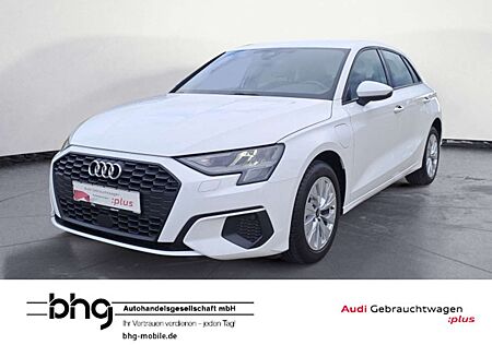 Audi A3 40 TFSIe S-tronic Navi Virtual GRA
