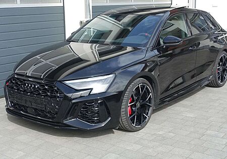 Audi RS3 Sportback Pano/Wabe-rot/ACC/B&O/Kamera