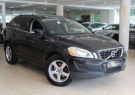 Volvo XC 60 XC60 XC60 Kinetic 2WD"Xenon"AHKupplung"PDC"