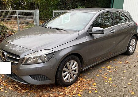 Mercedes-Benz A 180 (BlueEFFICIENCY)