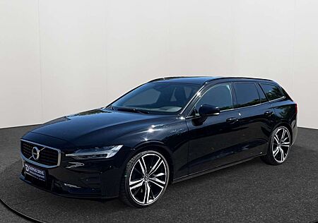Volvo V60 T6 AWD Geartronic "R-Design" AHK Leder RFK