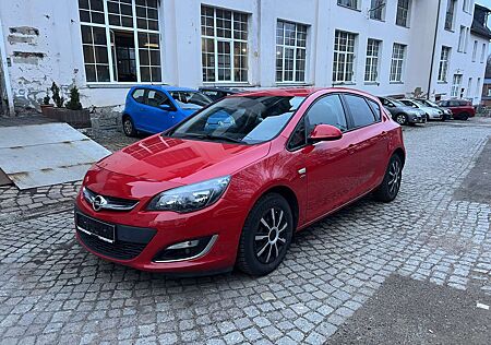 Opel Astra Active