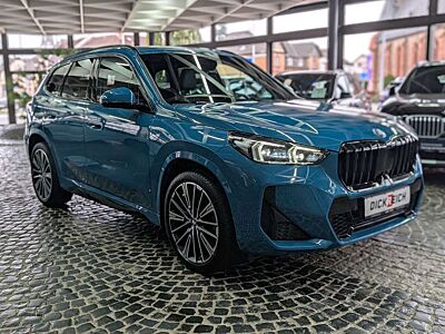 BMW X1 20i M Sport Shadow H&K AHK PANO HUD 360° 20"