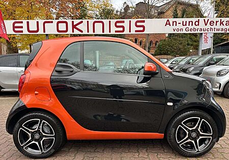 Smart ForTwo 66kW DCT prime SPORT*LEDER*NAVI*SHZ*PTS*