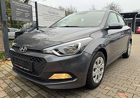 Hyundai i20 1.2 KLIMA SCHECKHEFT & TÜV 9/26