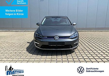 VW Golf Volkswagen VII e- CL/WÄRMEPUMPE/LED/NAVI-PRO/AID/RFK/ASS