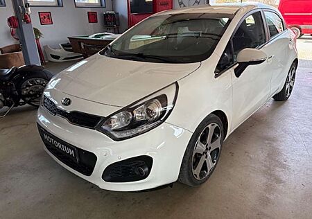 Kia Rio Spirit~Navi~Kamera~SHZ~Lenkradhzg~Klimaauto~PDC