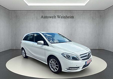 Mercedes-Benz B 180 B -KLASSE°B180°AUTOMATIK°XENON°NAVI°SHZ°NUR51TKM